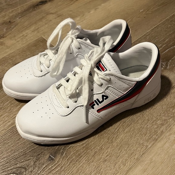 Fila Sneakers - Picture 1 of 3